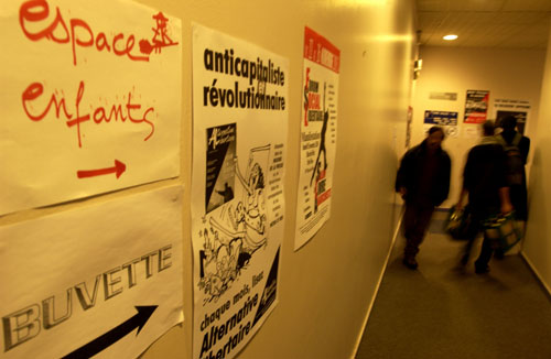 Nicolas Le Scour/alterphoto.com.Ouverture du Forum Social Libertaire, au Centre Europen de Runions et de Confrences Eurosites,  Saint Ouen.14/11/03